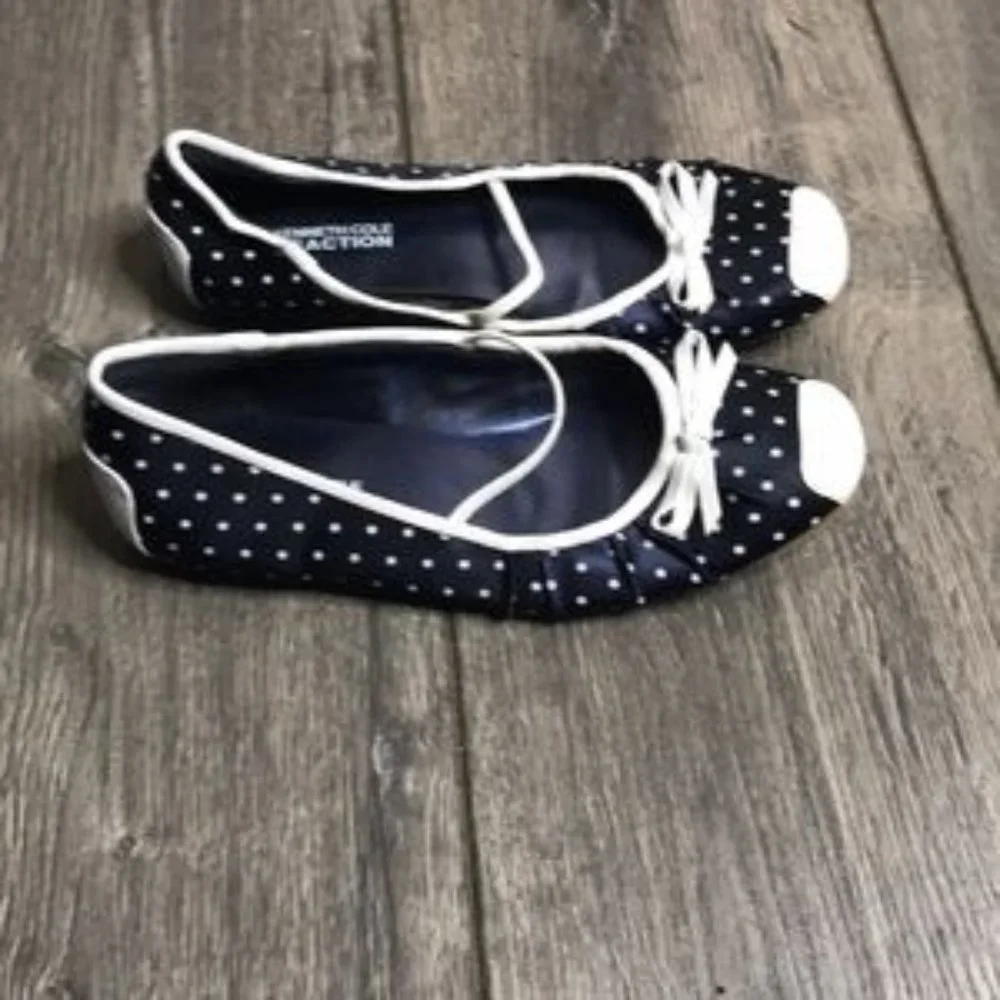 Kenneth Cole Flats